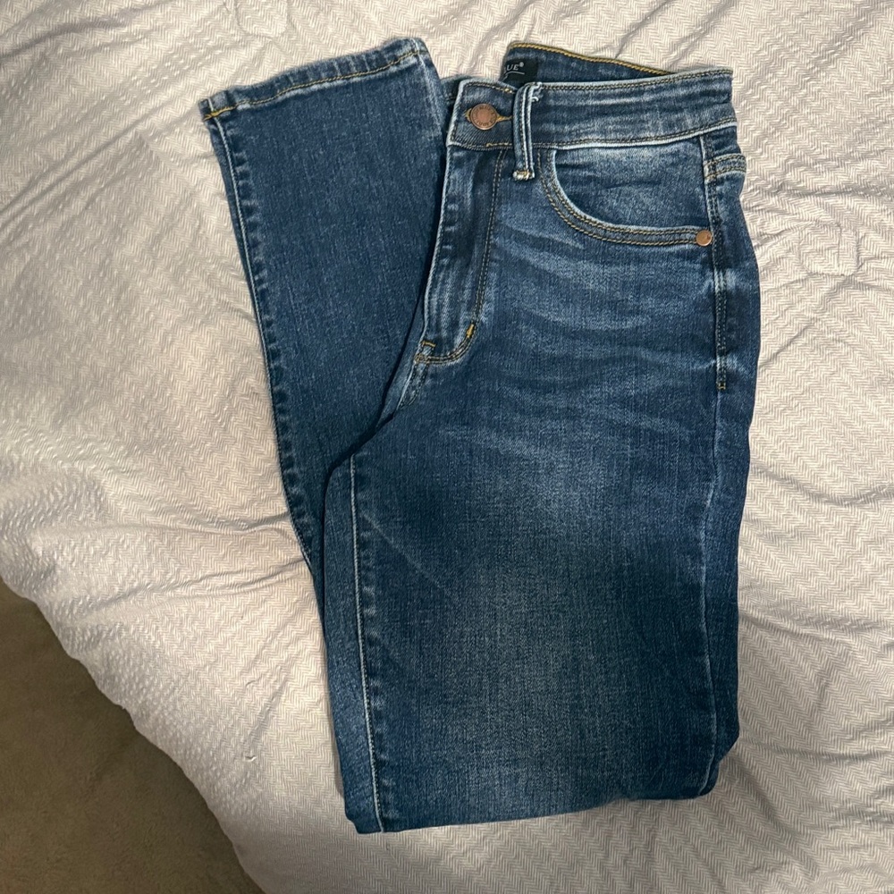 Dark Wash Straight Leg Jeans - Classic Blue Denim